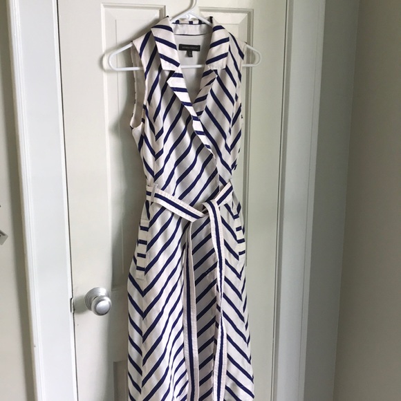 Dresses & Skirts - Banana Republic Stripe “Olivia” dress